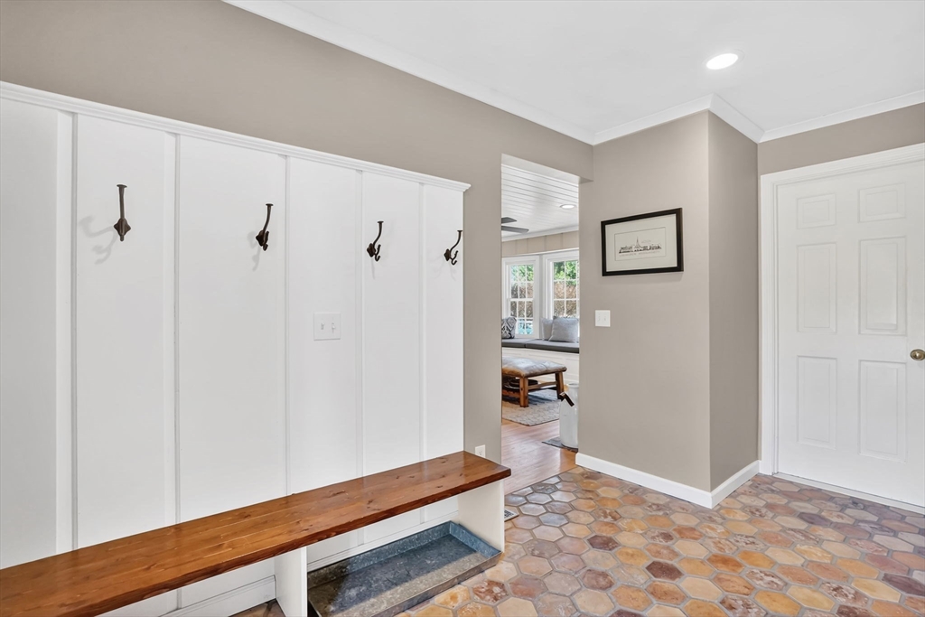 118 Blueberry Hill Road Longmeadow, MA 01106 - Photo 8 of 42