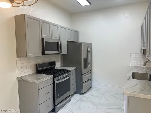 $1,700 | 3360 Cactus Shadow Street, Unit 101, Las Vegas, NV 89129