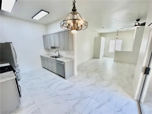 $1,700 | 3360 Cactus Shadow Street, Unit 101, Las Vegas, NV 89129