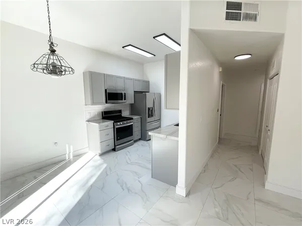 $1,700 | 3360 Cactus Shadow Street, Unit 101, Las Vegas, NV 89129