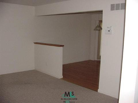 44647 Merrill Road Sterling Heights, MI 48314 - Photo 4 of 7 706632-3.JPG