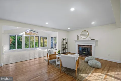 $825,000 | 5002 Castle Moor Drive, Columbia, MD 21044