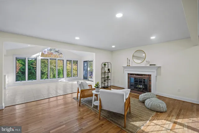 $825,000 | 5002 Castle Moor Drive, Columbia, MD 21044