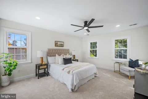 $825,000 | 5002 Castle Moor Drive, Columbia, MD 21044