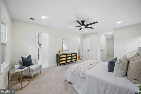 $825,000 | 5002 Castle Moor Drive, Columbia, MD 21044