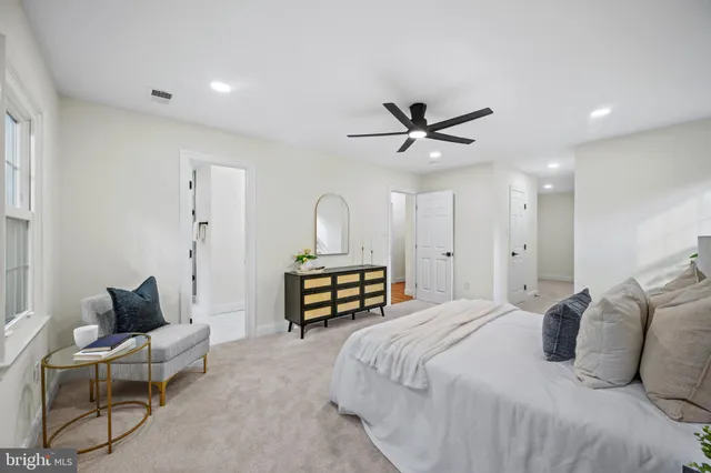 $825,000 | 5002 Castle Moor Drive, Columbia, MD 21044