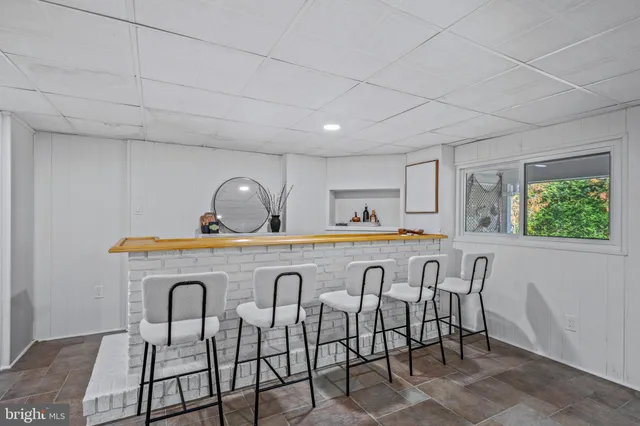 $825,000 | 5002 Castle Moor Drive, Columbia, MD 21044