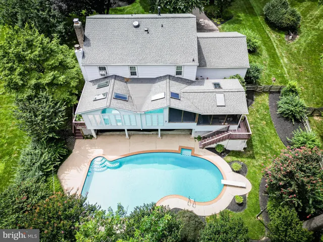 $825,000 | 5002 Castle Moor Drive, Columbia, MD 21044