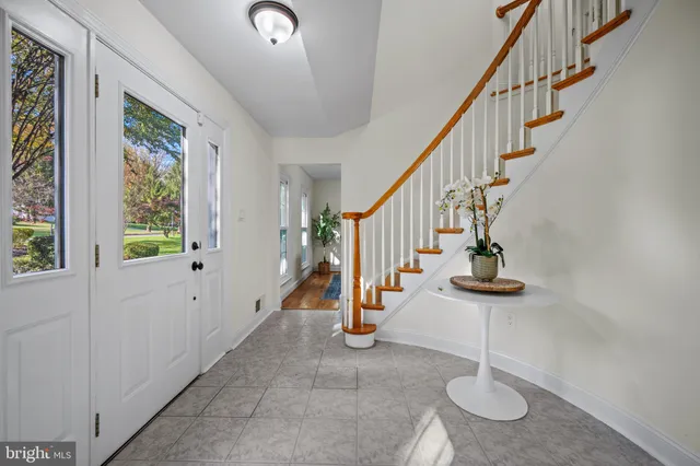 $825,000 | 5002 Castle Moor Drive, Columbia, MD 21044