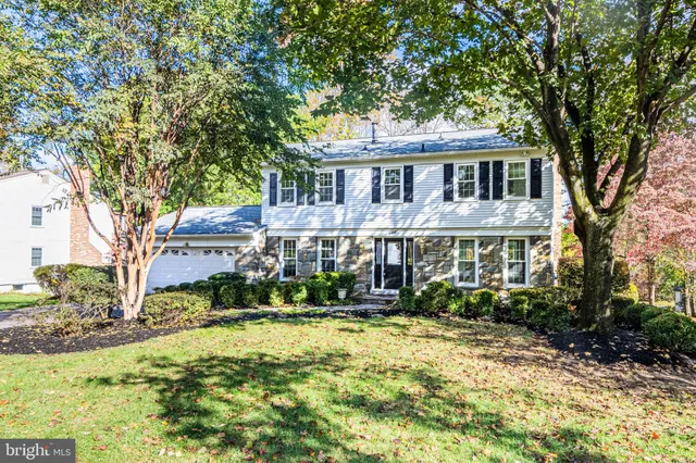 $825,000 | 5002 Castle Moor Drive, Columbia, MD 21044