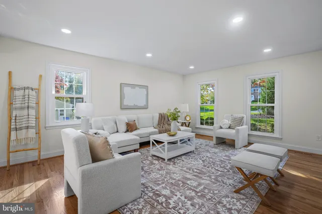 $825,000 | 5002 Castle Moor Drive, Columbia, MD 21044