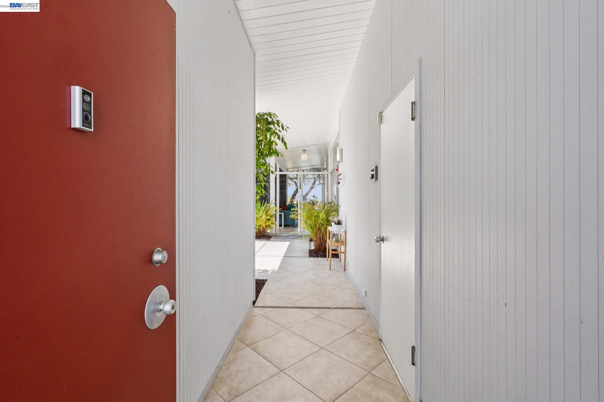5842 Highwood Road Castro Valley, CA 94552 - Photo 4 of 93