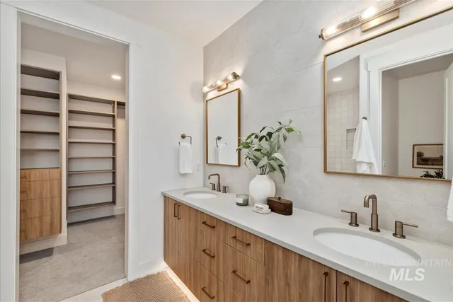 $849,900 | 3255 West Moore Street, Boise, ID 83702