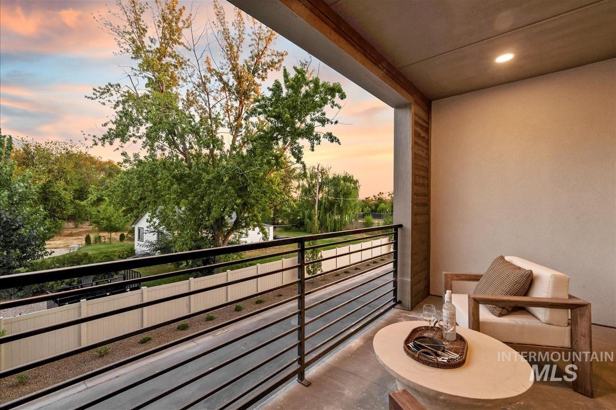 3255 West Moore Street Boise, ID 83702 - Photo 9 of 44 View of balcony