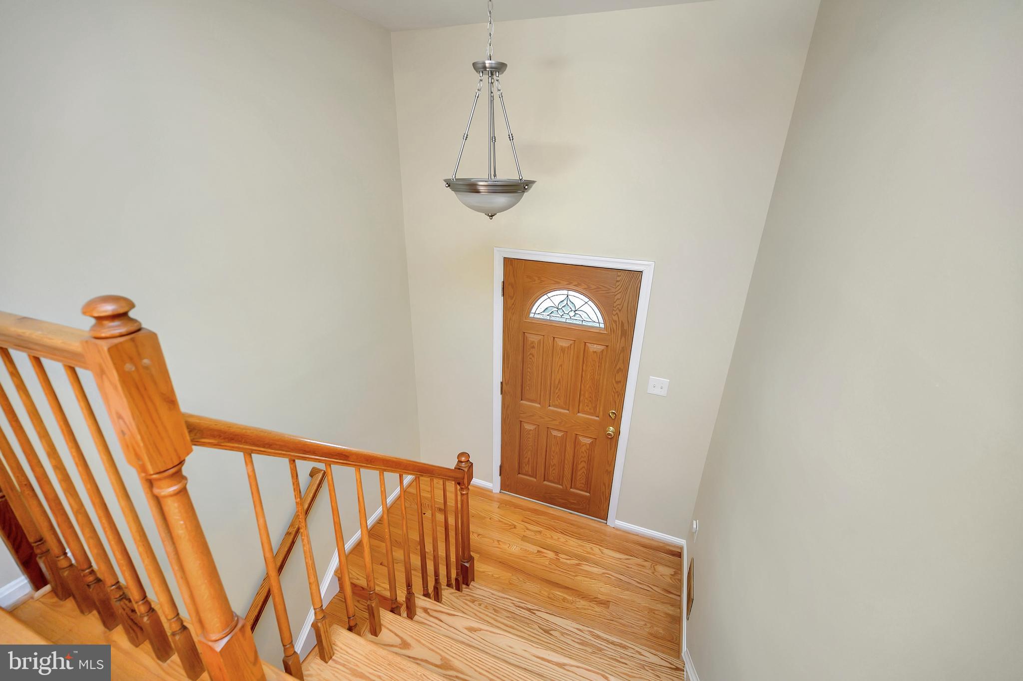 8041 Sleepy View Lane Springfield, VA 22153 - Photo 8 of 50 Gallery Image 8