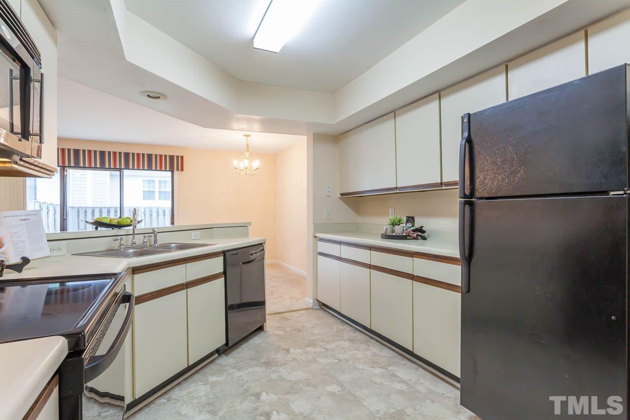 7915 Falcon Rest Circle, Unit 7915 Raleigh, NC 27615 - Photo 8 of 25 Gallery Image 8