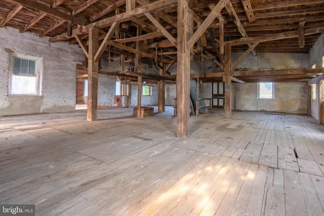 a view of outdoor space