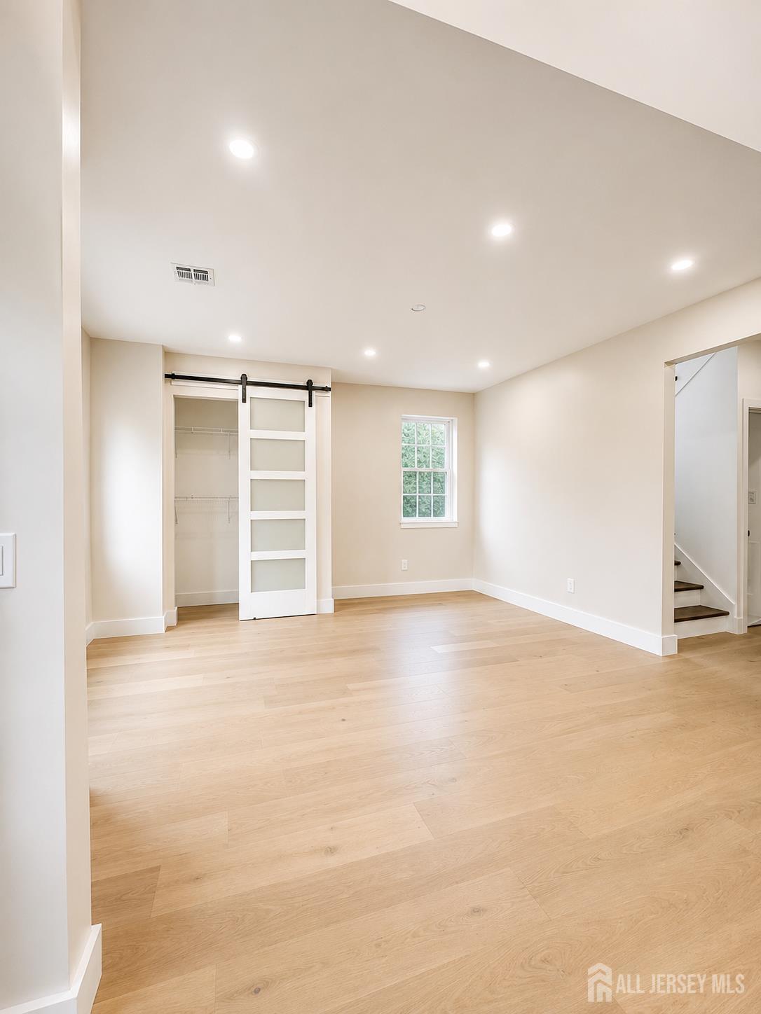 10 Charles Street Edison, NJ 08820 - Photo 11 of 23