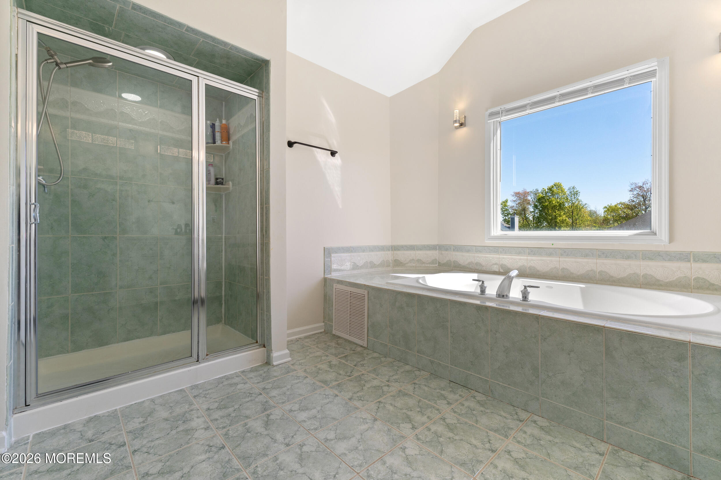 104 Autumn Road Matawan, NJ 07747 - Photo 34 of 64 image-25