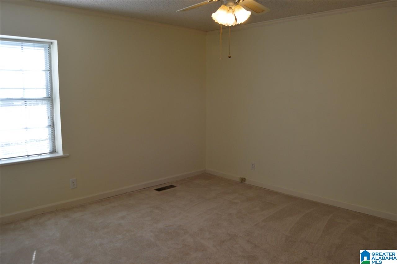 811 1st Avenue West Alabaster, AL 35007 - Photo 10 of 36