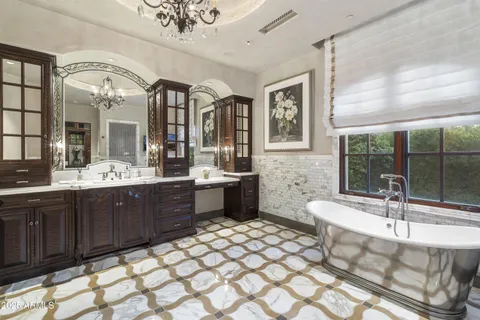 $13,000,000 | 5902 East Arcadia Lane, Phoenix, AZ 85018