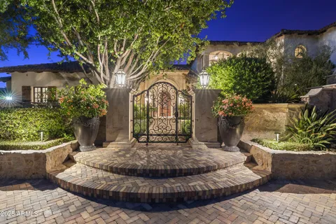$13,000,000 | 5902 East Arcadia Lane, Phoenix, AZ 85018