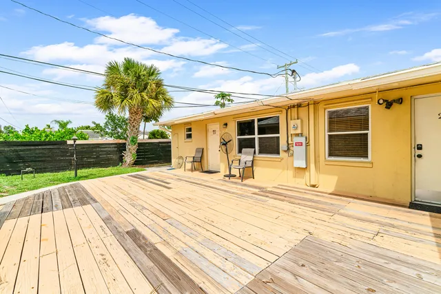 a house with view of a garden