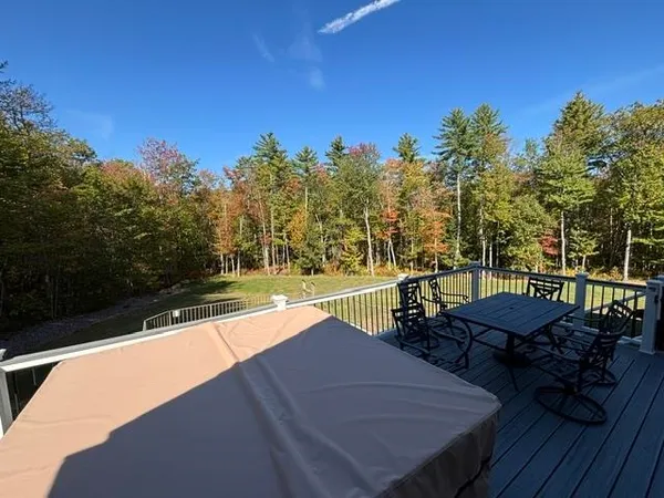 $780,000 | 53 Tucker Hill Road, Dunbarton, NH 03046