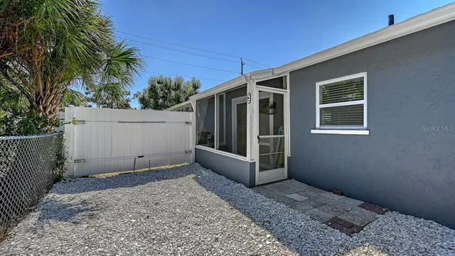 $429,900 | 2533 Waldemere Street, Sarasota, FL 34239