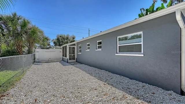 $429,900 | 2533 Waldemere Street, Sarasota, FL 34239