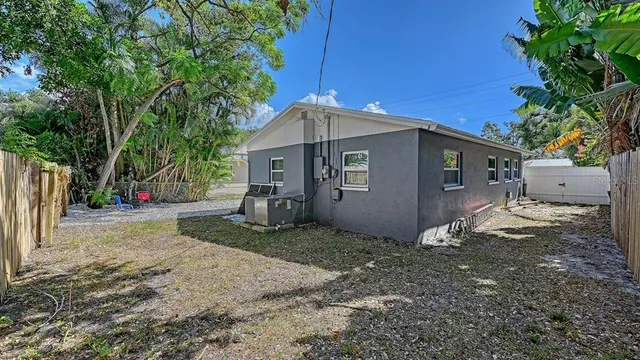 $429,900 | 2533 Waldemere Street, Sarasota, FL 34239