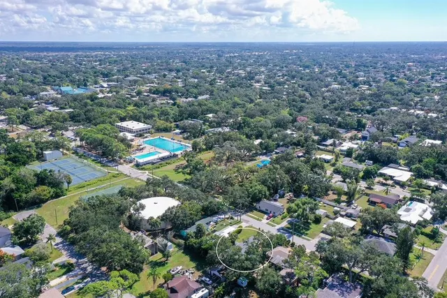 $429,900 | 2533 Waldemere Street, Sarasota, FL 34239