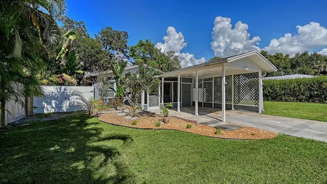 $429,900 | 2533 Waldemere Street, Sarasota, FL 34239