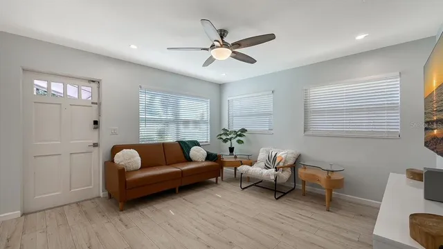 $429,900 | 2533 Waldemere Street, Sarasota, FL 34239