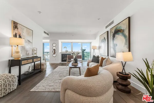 $1,825,000 | 13600 Marina Pointe Drive, Unit 1904, Marina del Rey, CA 90292