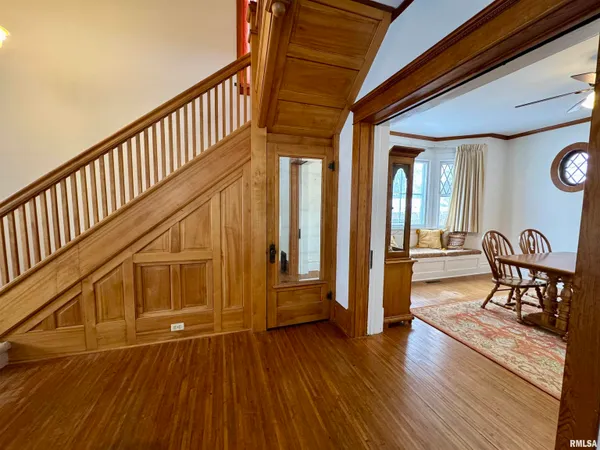 $158,000 | 816 East Washington Street, Macomb, IL 61455