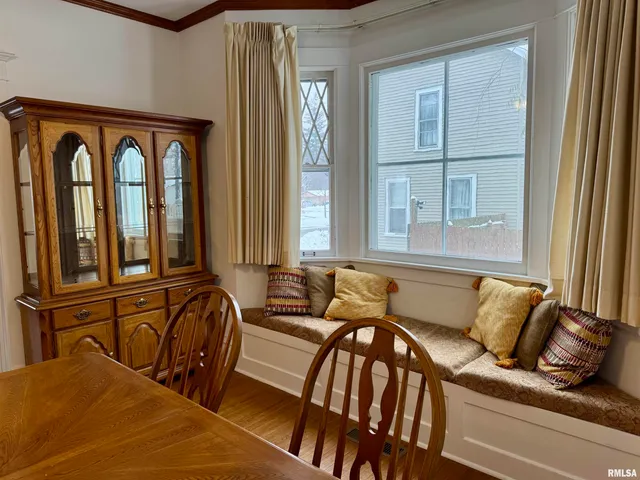 $157,000 | 816 East Washington Street, Macomb, IL 61455