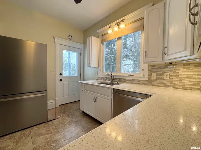 $157,000 | 816 East Washington Street, Macomb, IL 61455