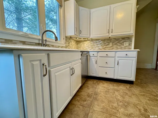 $158,000 | 816 East Washington Street, Macomb, IL 61455