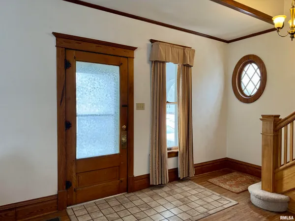 $158,000 | 816 East Washington Street, Macomb, IL 61455