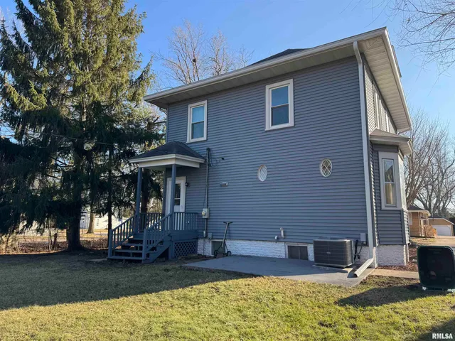 $157,000 | 816 East Washington Street, Macomb, IL 61455