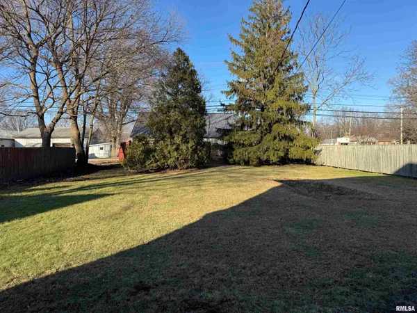 $158,000 | 816 East Washington Street, Macomb, IL 61455