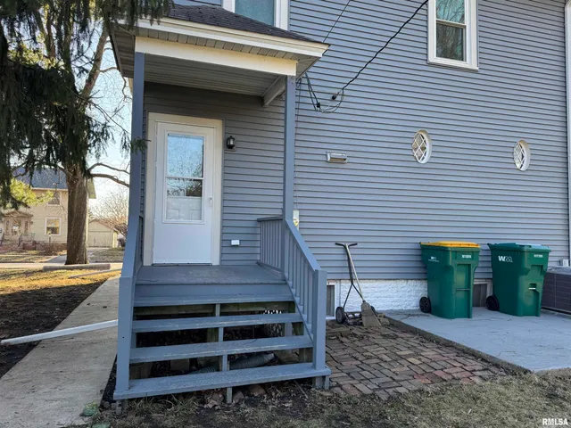 $157,000 | 816 East Washington Street, Macomb, IL 61455