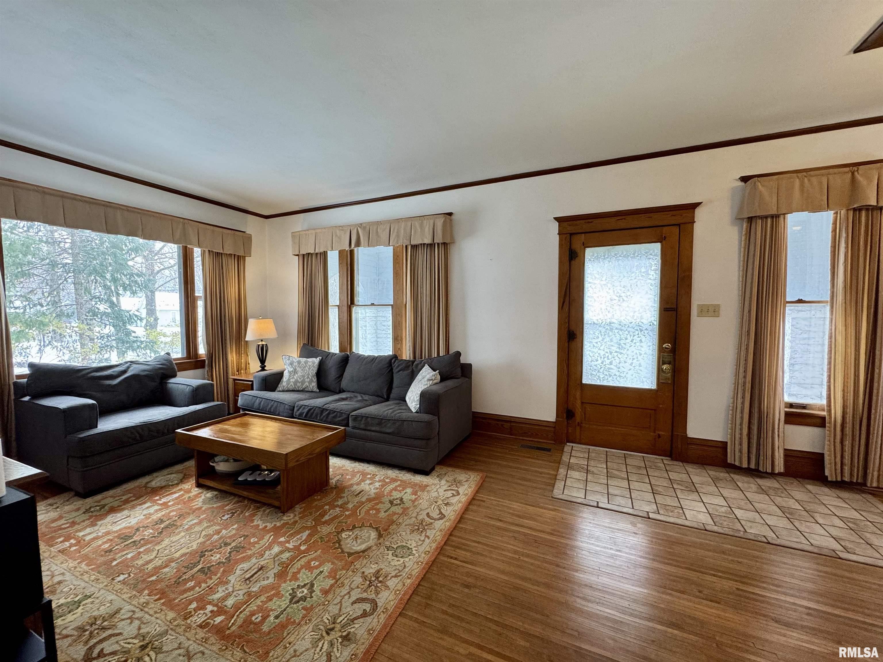 816 East Washington Street Macomb, IL 61455 - Photo 6 of 54