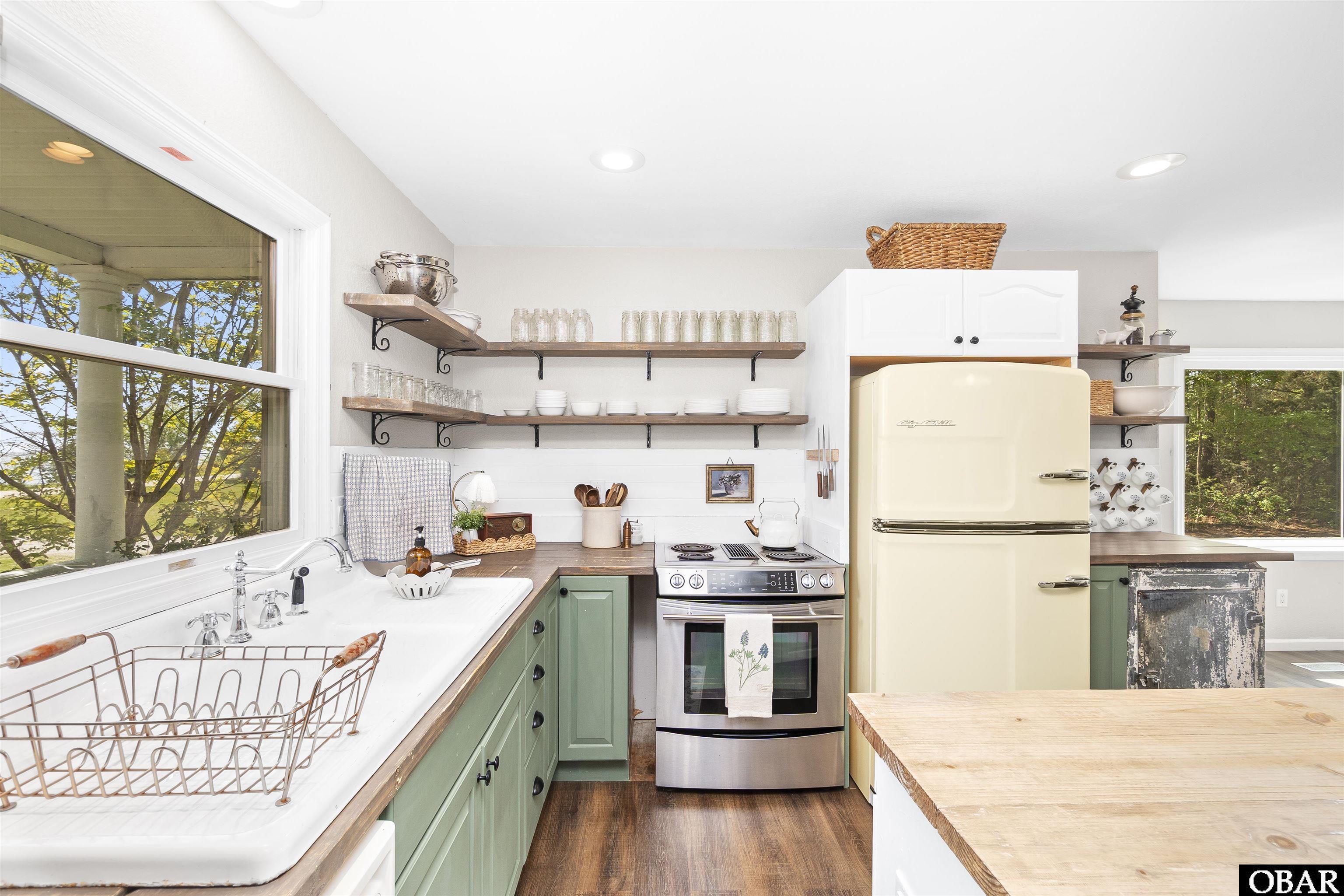 126 Narrow Shore Road Aydlett, NC 27916 - Photo 20 of 49