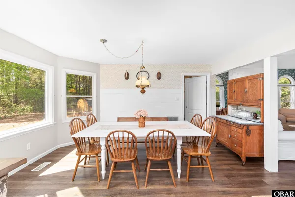 $649,900 | 126 Narrow Shore Road, Aydlett, NC 27916