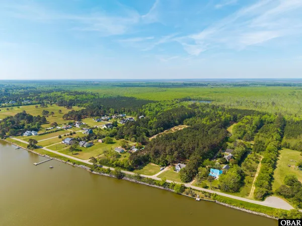$649,900 | 126 Narrow Shore Road, Aydlett, NC 27916