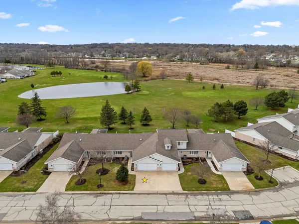 $490,000 | 1517 River Pines Drive, Green Bay, WI 54311