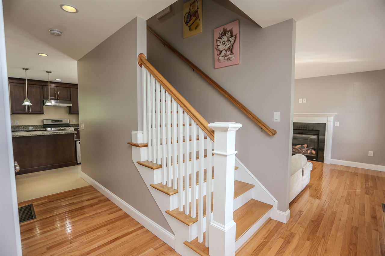 131 Harris Road Nashua, NH 03062 - Photo 12 of 40