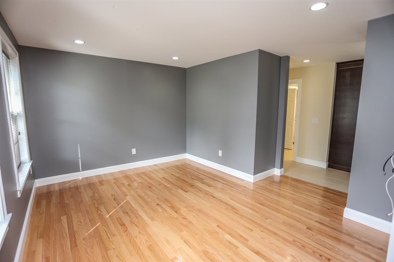 131 Harris Road Nashua, NH 03062 - Photo 13 of 40
